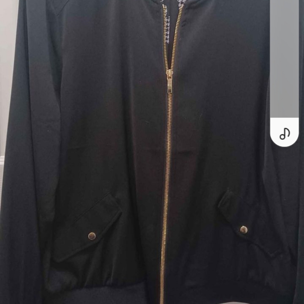 Susan Graver lightweight bomber style jacket